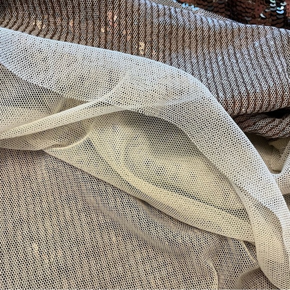 Ann Taylor LOFT Bronze and Cream Sequin Mesh Cap Sleeve Top Size Medium - Picture 4 of 13